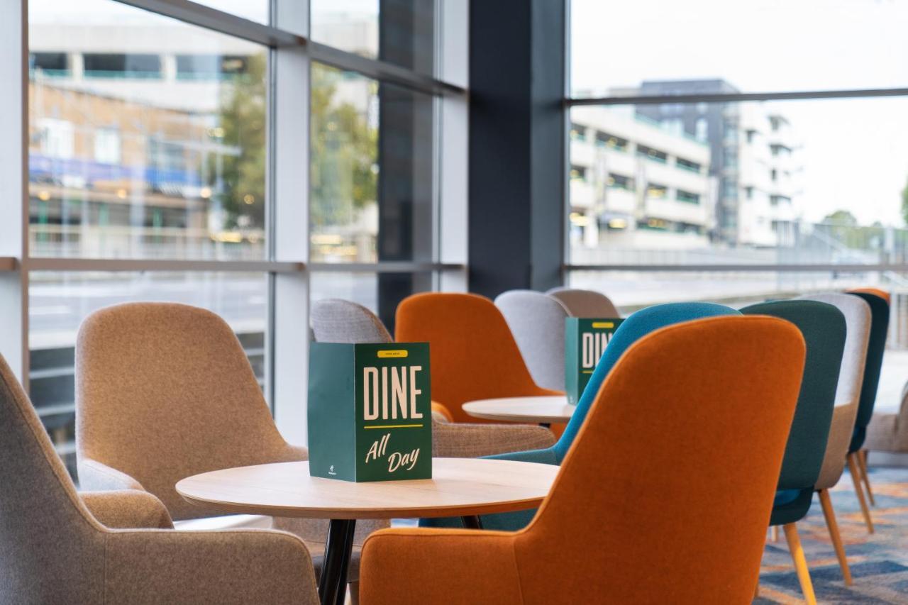 Holiday Inn Stevenage By Ihg Kültér fotó
