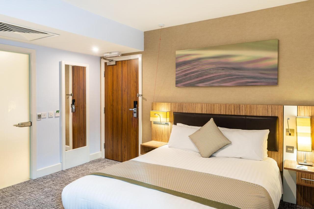 Holiday Inn Stevenage By Ihg Szoba fotó