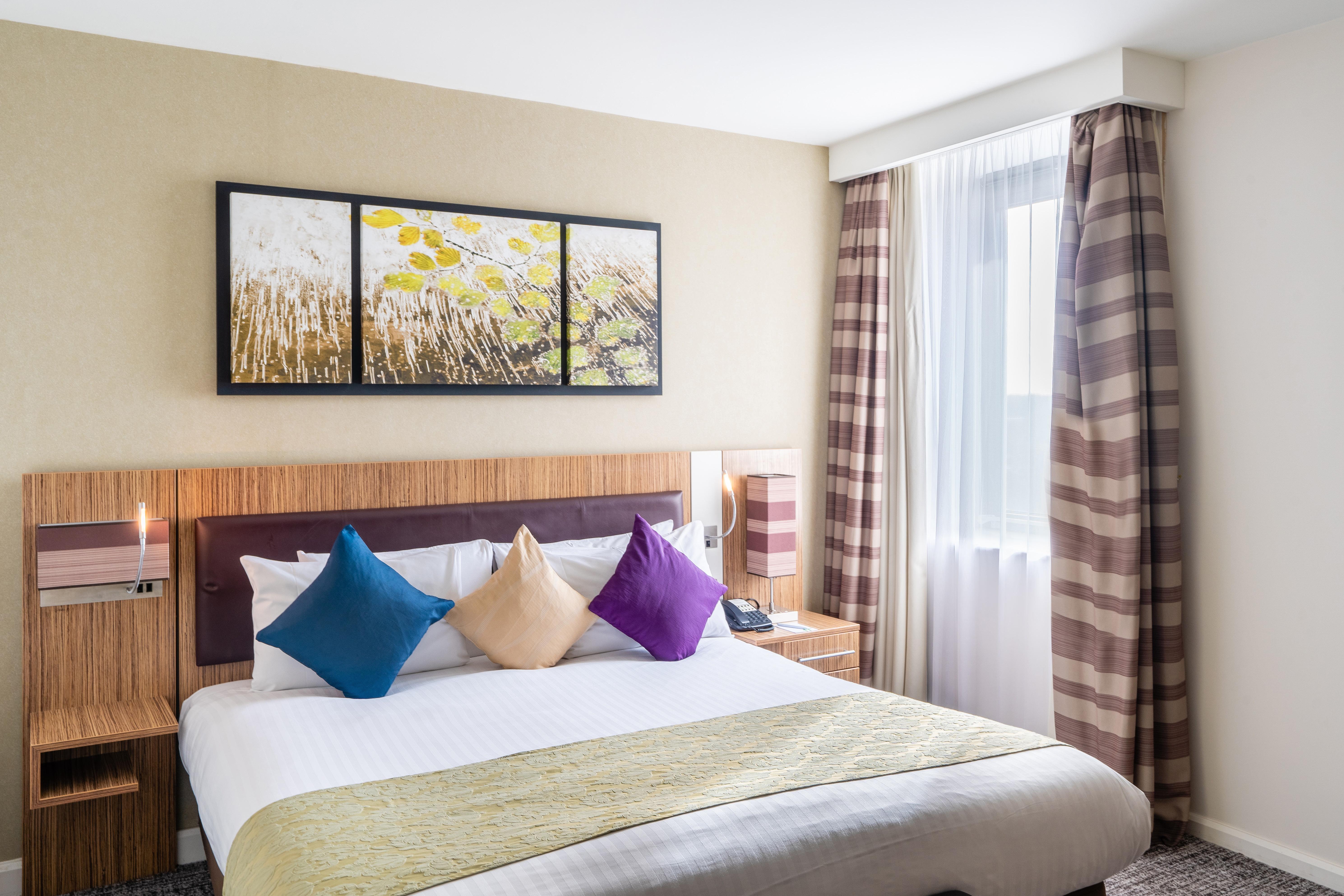 Holiday Inn Stevenage By Ihg Kültér fotó