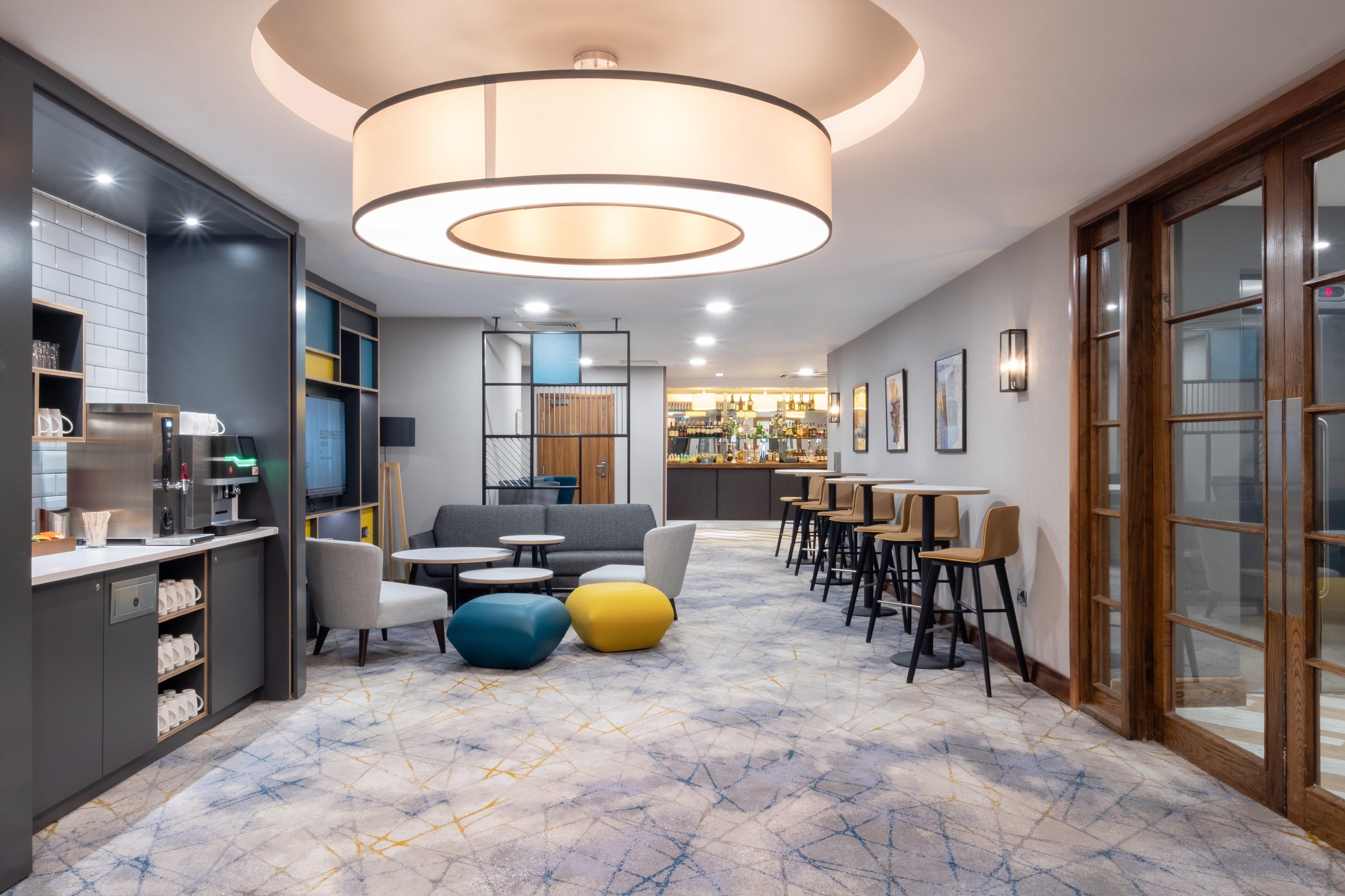 Holiday Inn Stevenage By Ihg Kültér fotó