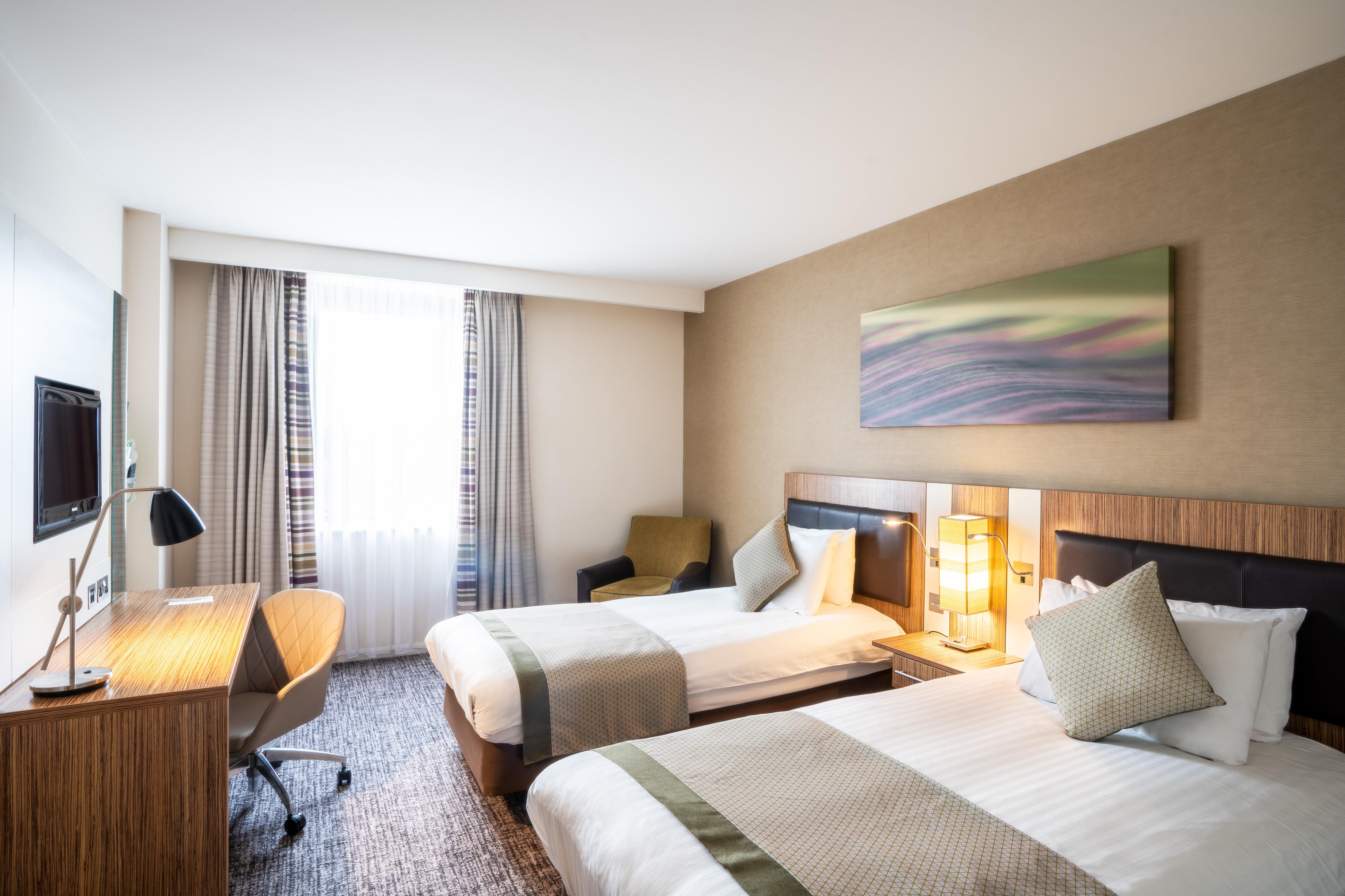 Holiday Inn Stevenage By Ihg Kültér fotó
