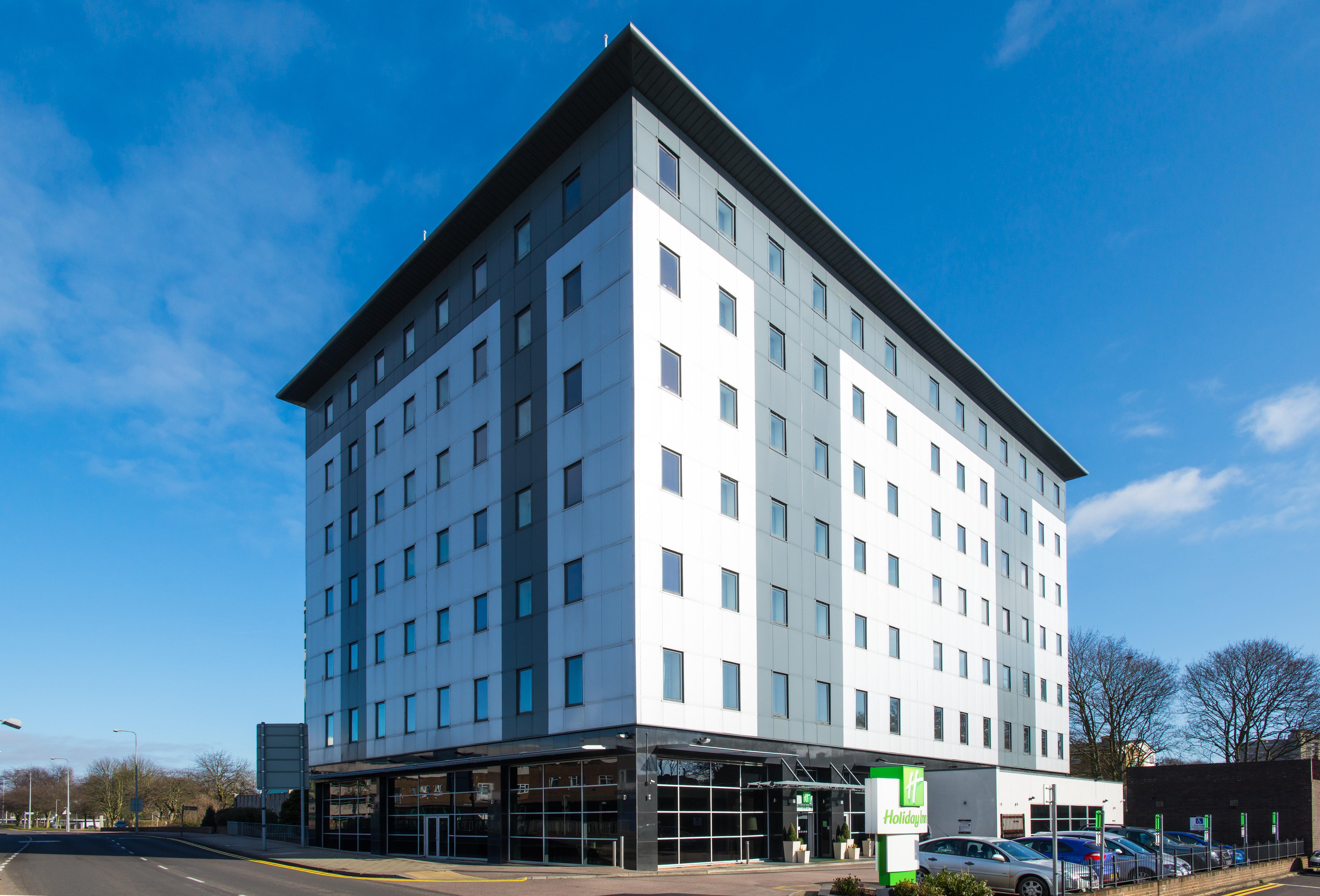 Holiday Inn Stevenage By Ihg Kültér fotó