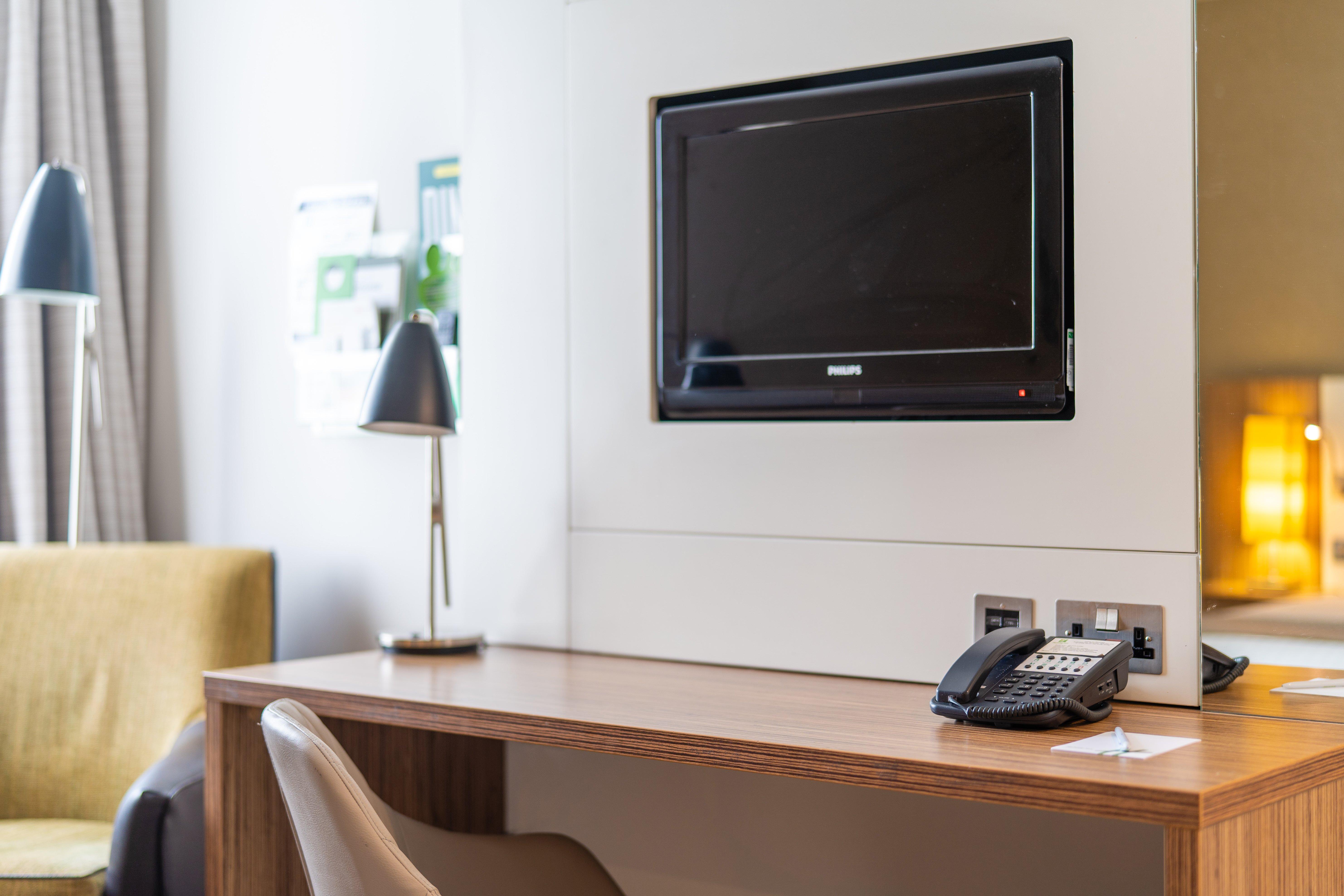 Holiday Inn Stevenage By Ihg Kültér fotó